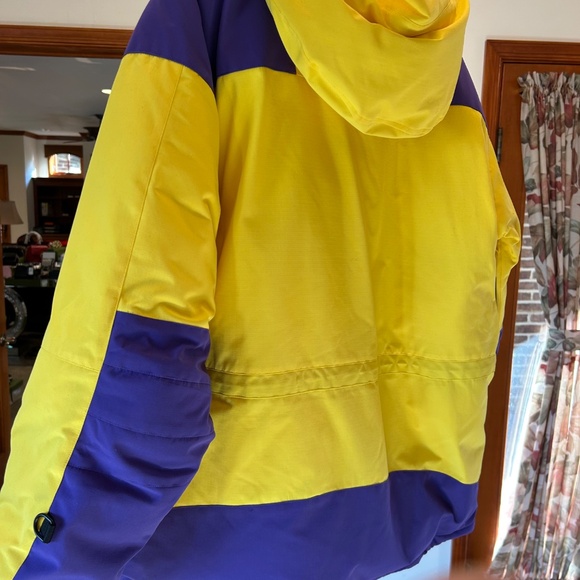 Men’s Gucci X Adidas, vibrant, yellow, puffer, coat size large made in Italy NWT - Picture 6 of 8